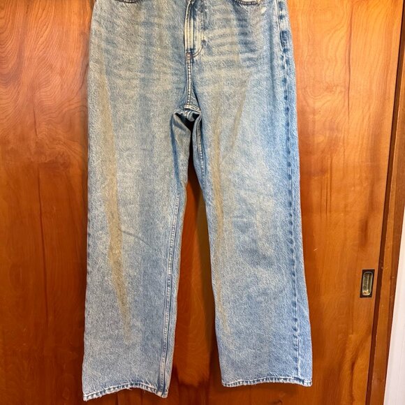 Abercrombie & Fitch Curve Love Loose High-Rise Jeans - Picture 3 of 3